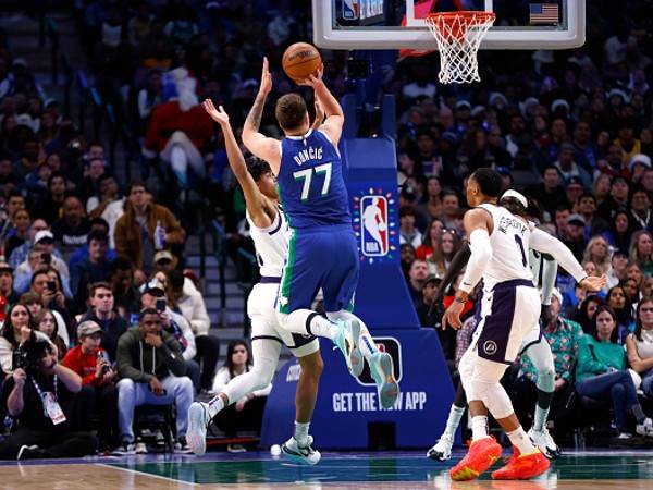 (Photo by Ron Jenkins/Getty Images)