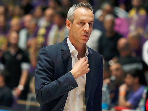 "המלחמה שלנו היא להאריך רוטציה". קטש (אלן שיבר)