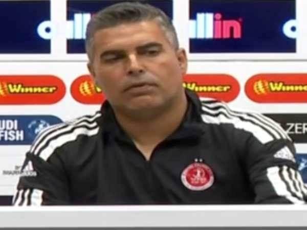 סילבס. בטוח בעצמו