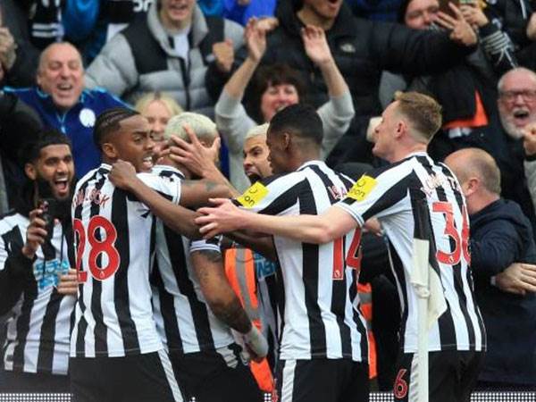 חגיגה מטורפת בסנט ג'יימס פארק (GETTY)