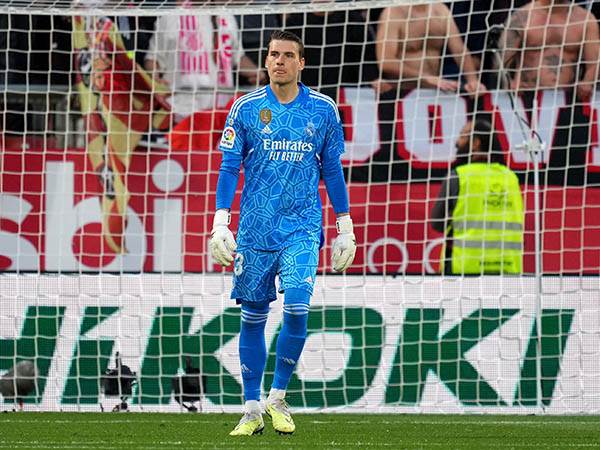 לונין היה רחוק מלעמוד בסטנדרט שהציב קורטואה (Alex Caparros/Getty Images)