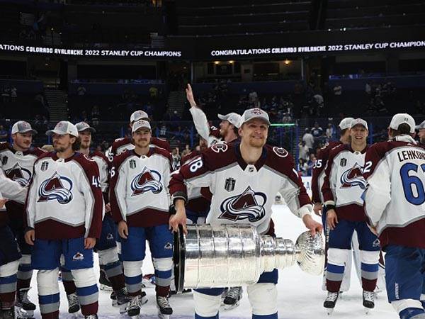 אוולאנץ', האלופה המכהנת (GETTY)