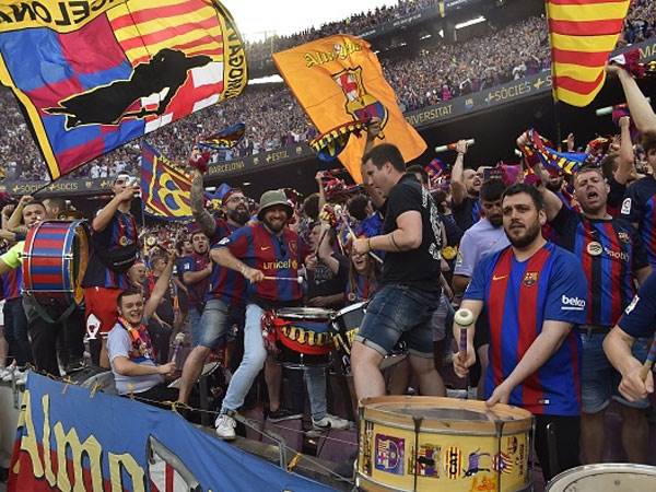 רבים באו לתמוך (Getty)