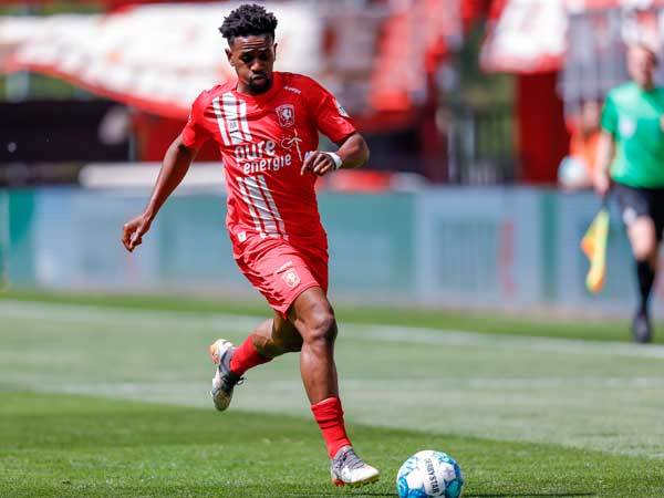 וירג'יל מיסידיאן. הקיצוני הבא של ב"ש? (GETTY)