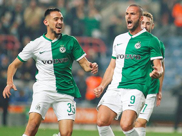 בן שהר. באיזה קבוצה הוא יחגוג בעונה הבאה? (אלן שיבר)