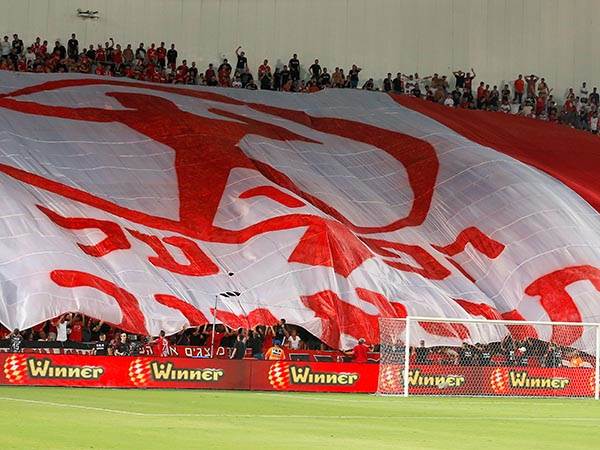 חווים שינויים במועדון. אוהדי הפועל ת"א (אלן שיבר)