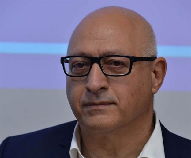 "שותף מלא להחלטות". לוי