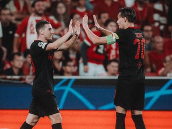 ערב גדול לאוסקר גלוך (עמוד הטוויטר של זלצבורג)