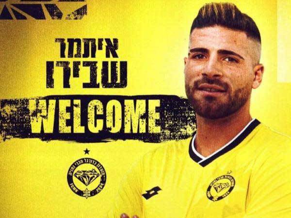 איתמר שבירו. יקבל דקות ראשונות בצהוב-שחור? (האתר הרשמי של מכבי נתניה)