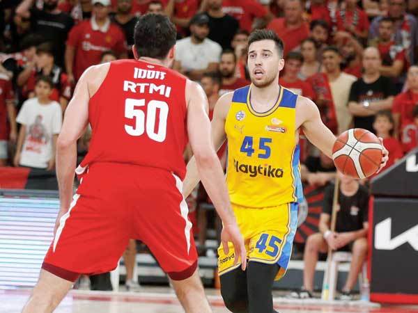 קטש סומך עליו. בלאט (אלן שיבר)