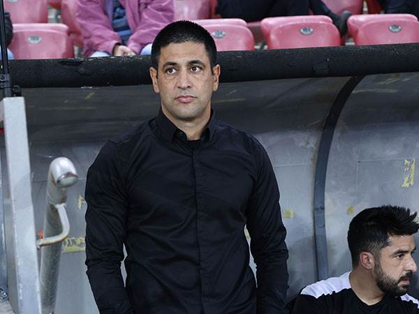 לא יביא את הגאולה (דני מרון)