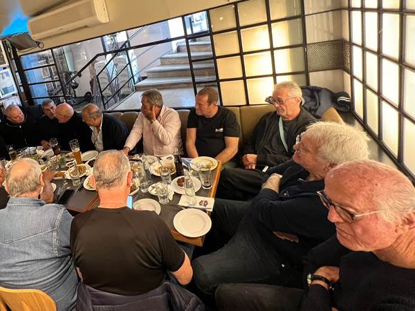 היתה לו דעה על הכל (פרטי)