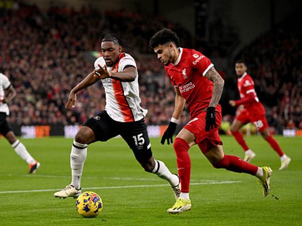 האיומים לא הגיעו למסגרת, עם הרבה החמצות של דיאס (GETTY)