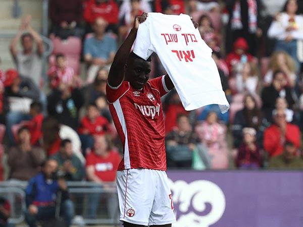 הרבה יותר מכדורגל (דני מרון)