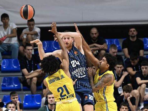 Savo Prelevic/Euroleague Basketball via Getty Images