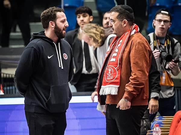 "אל תבכה". אדלסון וינאי (אלן שיבר)