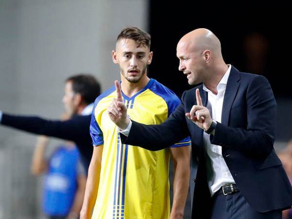 ג׳ורדי קרויף בתקופתו הקצרה על הקווים של מכבי תל אביב (GETTY)