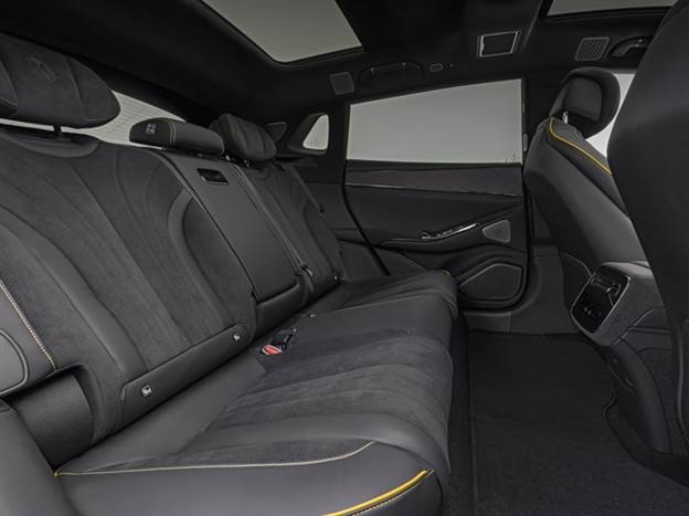 בסיס גלגלים ארוך במיוחד של 3.12 מטר