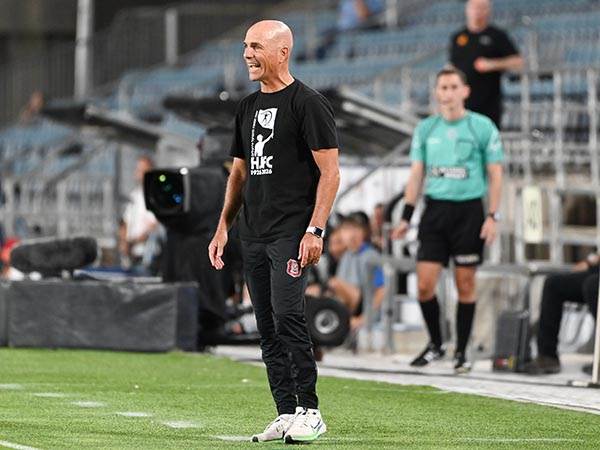 זיו אריה. סופה של תקופה (ברני ארדוב)