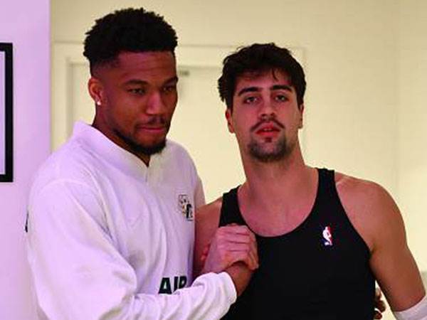 (Photo by Michael Kirschbaum/NBAE via Getty Images)