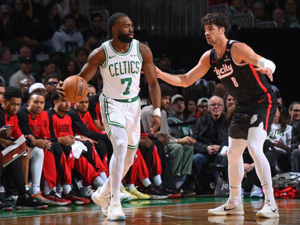 (Photo by Brian Babineau/NBAE via Getty Images)
