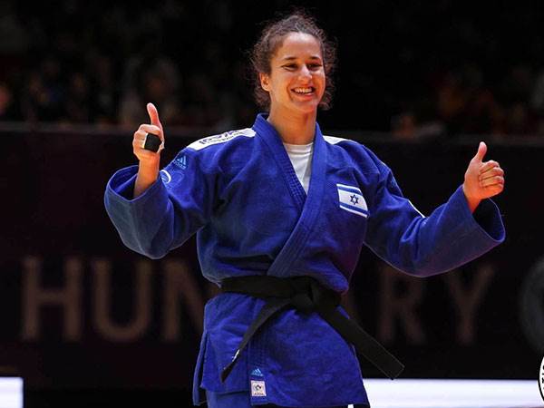 (IJF)