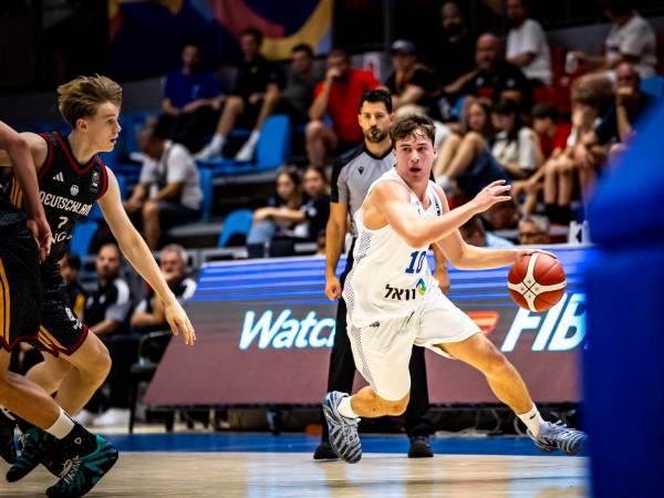 (FIBA)