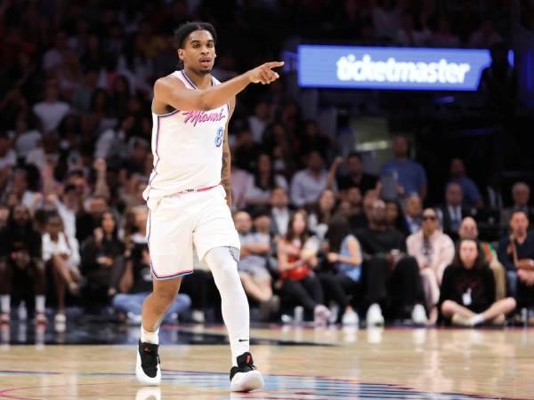 לא הצליח לשמור על מקומו ב-NBA. כריסטופר יתפוצץ באירופה? (GETTY)