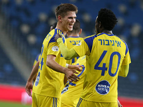 רביעייה לצהובים (יוסי שקל)