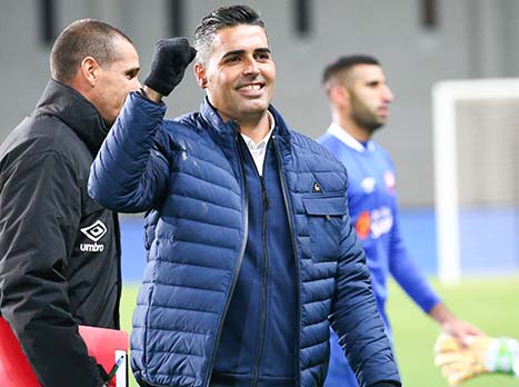 סילבס חוגג. הצליח להפתיע את בכר (צילום: דני מרון)