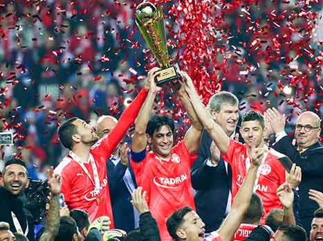 שלא מפסיקים להניף גביעים (דני מרון)