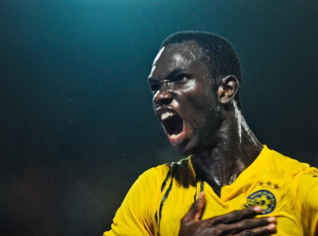 בטירוף במדי מכבי תל אביב. קונאטה (בוקסנבאום)