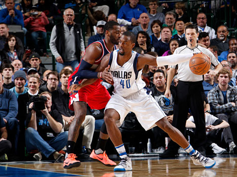 בארנס מול וול הלילה בדאלאס (getty)