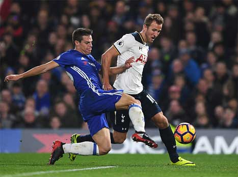 טוטנהאם תנסה לעצור את הדהירה של צ'לסי (Getty)