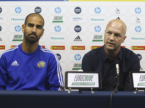 קרויף ואלברמן. מכבי לא מזלזלת בבני לוד (צילום: אלן שיבר)