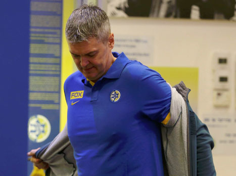 בגאצקיס. "יודעים איך לשחק" (אלן שיבר)