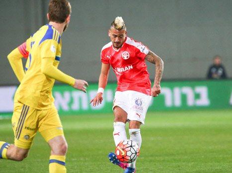 עשה דברים יפים, אבל לא ליד השער. בוזגלו (דני מרון)