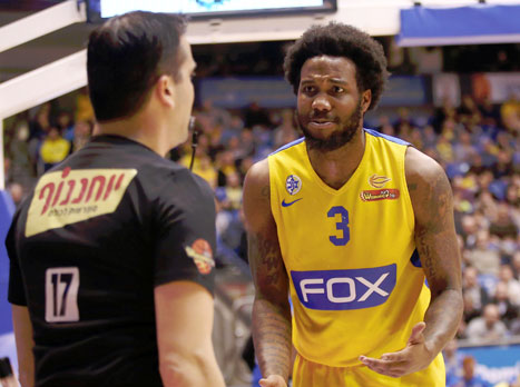 ערב סוער בהיכל (אלן שיבר)