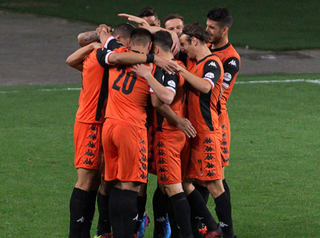 סוף סוף קצת נחת (עודד קרני)