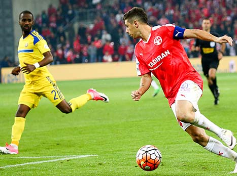 טוען שהיה בפנדל ב-100%. מליקסון (דני מרון)