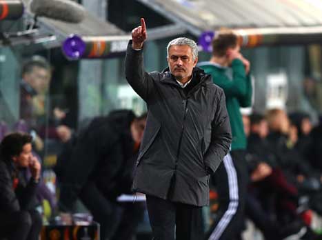 "היינו צריכים לצאת מפה עם תוצאה הרבה יותר טובה". מוריניו (Getty)