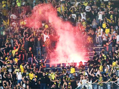 עימות ביציעים (דני מרון)