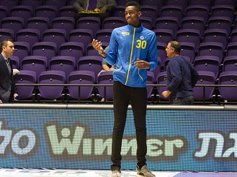 צפוי להירשם בסגל. מילר (