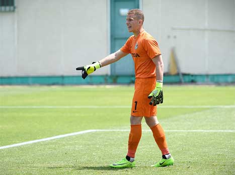 ספג פעמיים. פוקס (האתר הרשמי של מכבי חיפה)