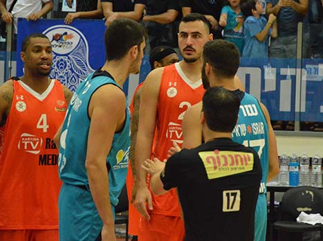 שחקנים נפלו בקלות (מנהלת)