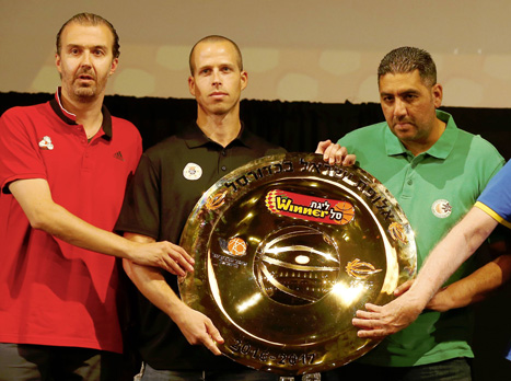 פיאניג'אני: "לאנשים יש משהו אישי נגד הקבוצה הזאת, ואני לא יודע למה" (אלן שיבר)