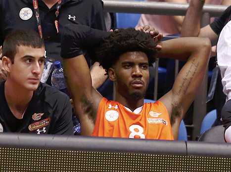 הפנים של דוסון אומרות הכל (אלן שיבר)