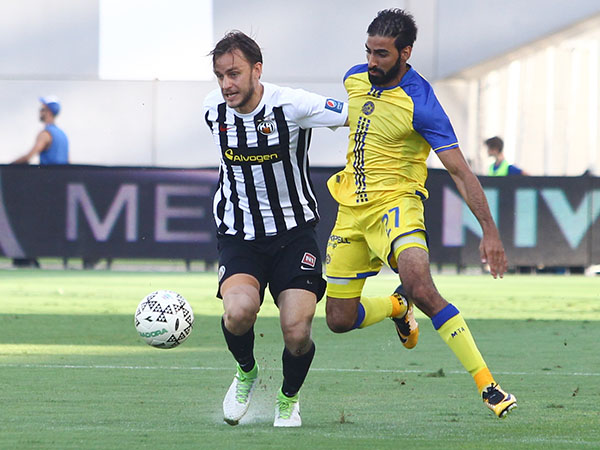 לא קל לצהובים