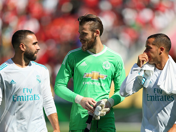 דה חאה עם ואסקס וקרבחאל. גבר על הקבוצה שרדפה אחריו (Getty)