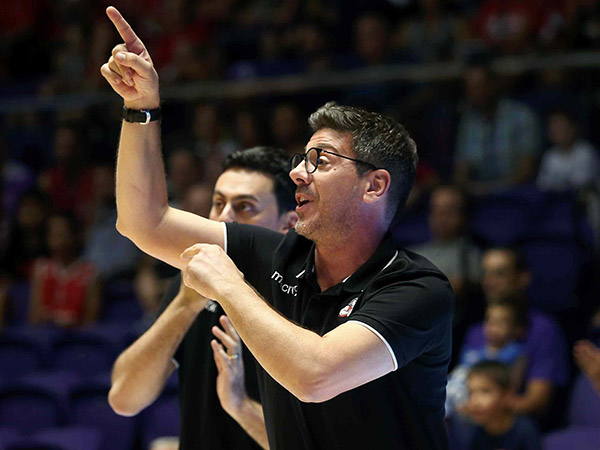 מזג יווני (אלן שיבר)